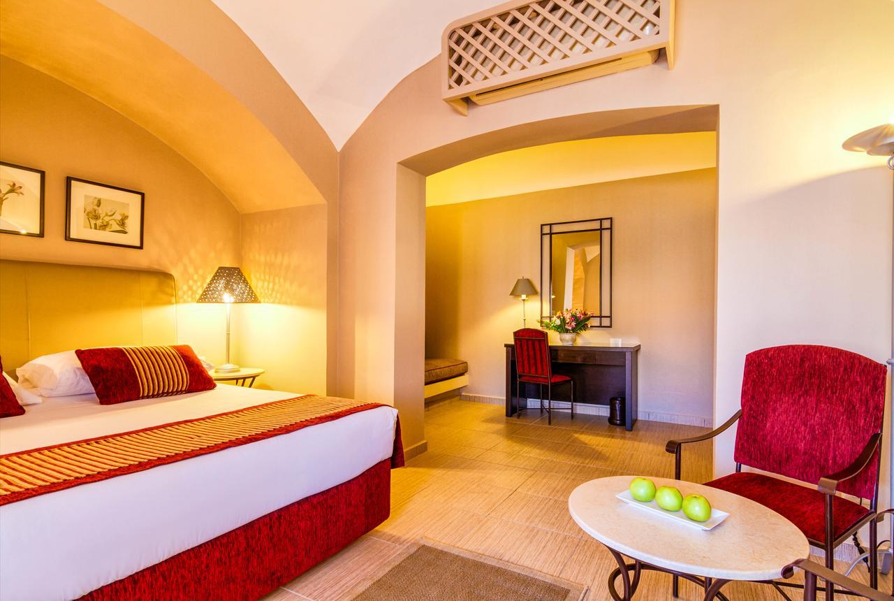 Jaz Makadi Oasis Club Hotel Buitenkant foto